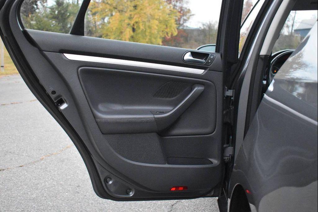 used 2009 Volkswagen Jetta car