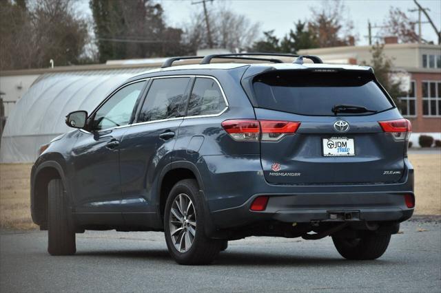 used 2019 Toyota Highlander car, priced at $22,995