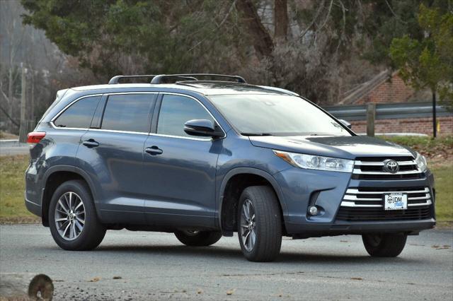 used 2019 Toyota Highlander car, priced at $22,995