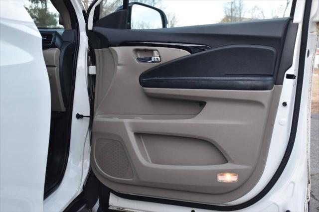 used 2016 Honda Pilot car, priced at $18,995