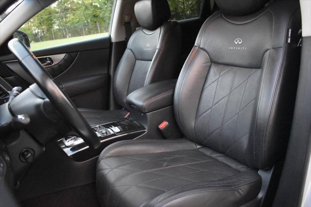 used 2010 INFINITI FX35 car, priced at $10,995