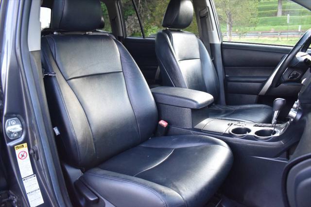 used 2012 Toyota Highlander car, priced at $10,795