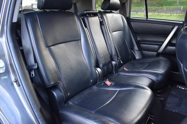 used 2012 Toyota Highlander car, priced at $10,795