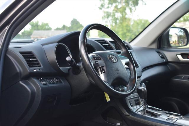 used 2012 Toyota Highlander car, priced at $10,795