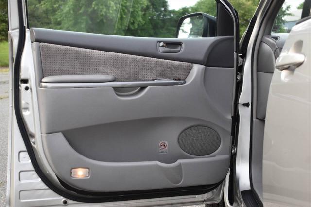 used 2007 Toyota Sienna car, priced at $6,495