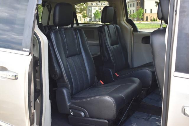 used 2014 Chrysler Town & Country car, priced at $8,995