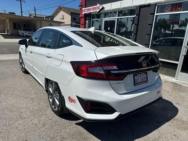 used 2018 Honda Clarity Plug-In Hybrid car, priced at $17,999