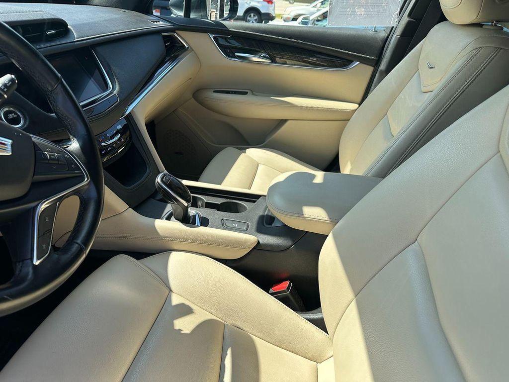 used 2019 Cadillac XT5 car, priced at $18,500