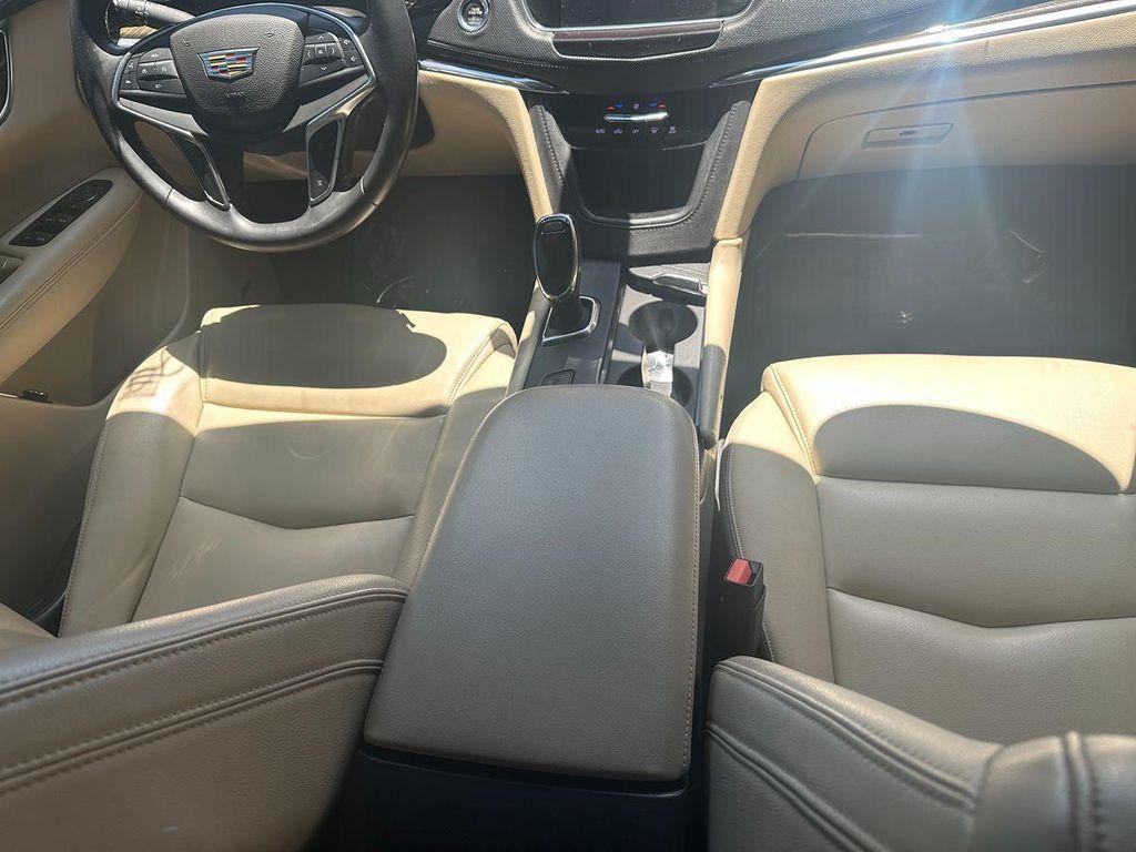 used 2017 Cadillac XT5 car, priced at $13,500
