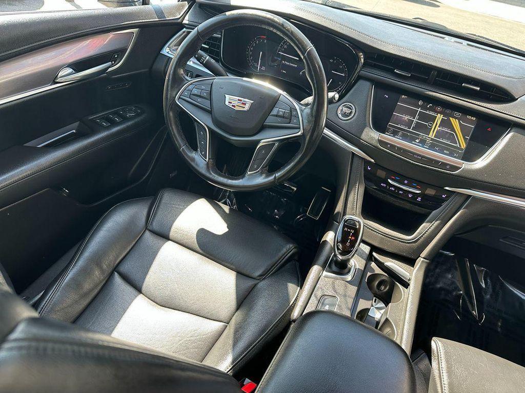 used 2018 Cadillac XT5 car, priced at $18,999