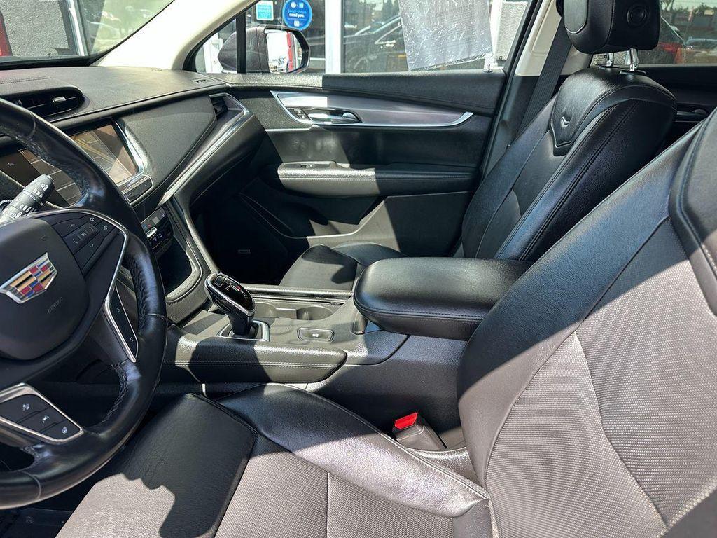 used 2018 Cadillac XT5 car, priced at $18,999