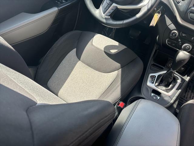 used 2014 Jeep Cherokee car, priced at $10,900