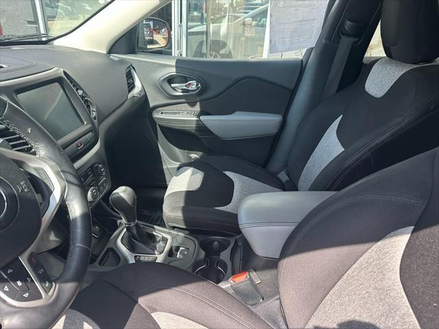 used 2014 Jeep Cherokee car, priced at $10,900