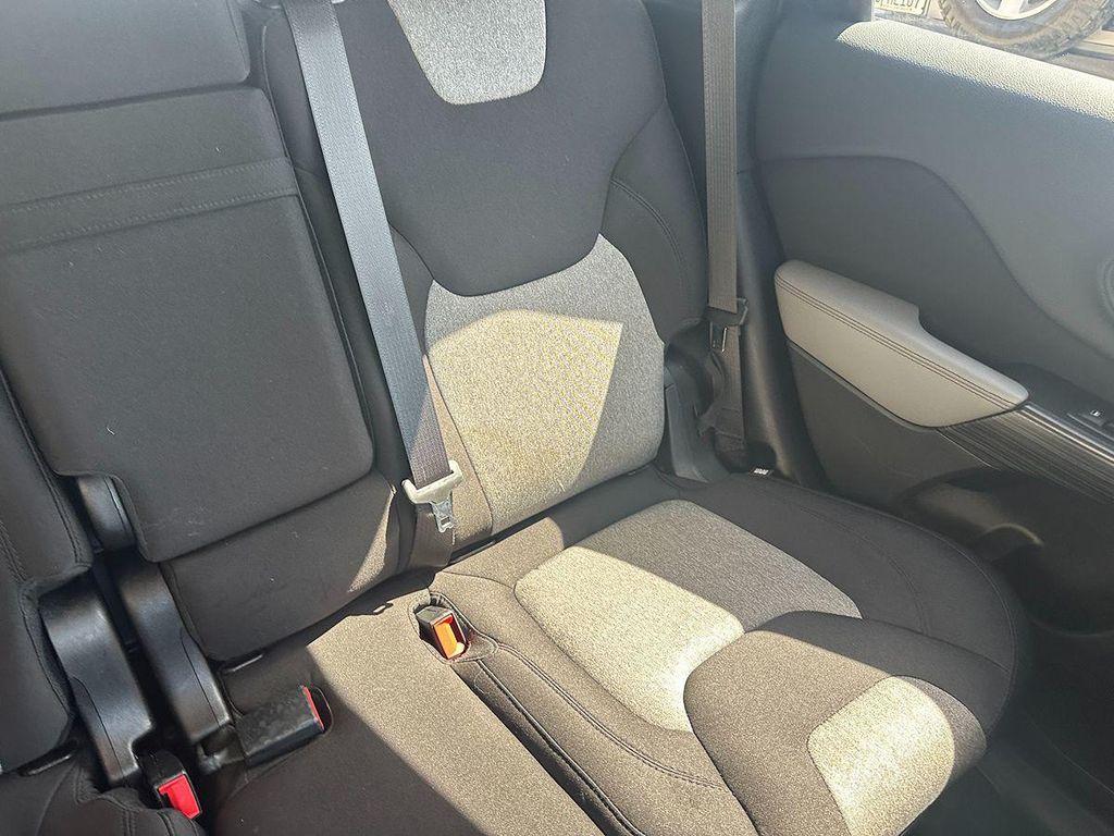 used 2014 Jeep Cherokee car, priced at $10,250