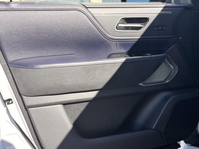 new 2026 INFINITI QX80 car, priced at $106,525