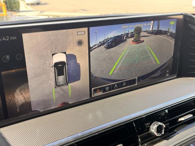 used 2025 INFINITI QX80 car, priced at $72,500