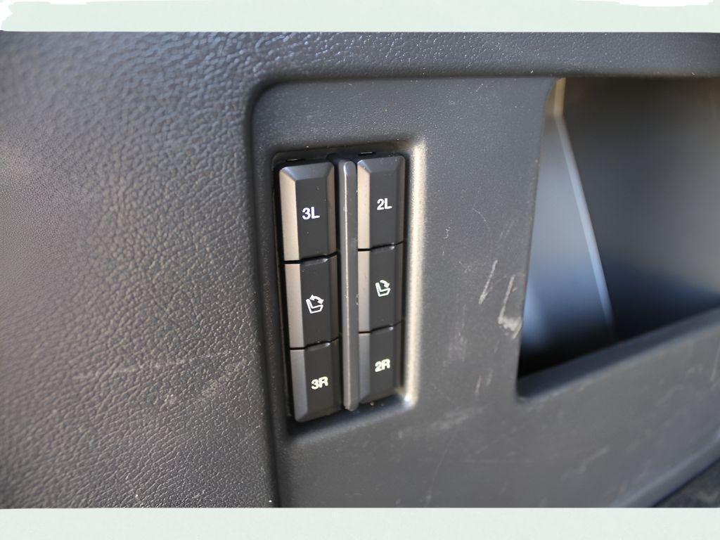 used 2022 Ford Expedition car, priced at $39,746