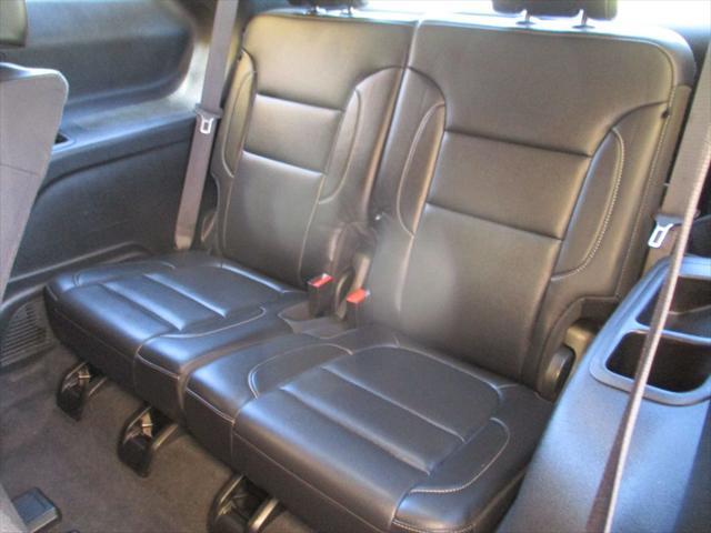 used 2023 GMC Acadia car, priced at $28,888