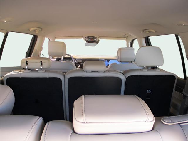 used 2022 Jeep Wagoneer car, priced at $41,172