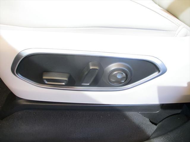 used 2022 Jeep Wagoneer car, priced at $41,172