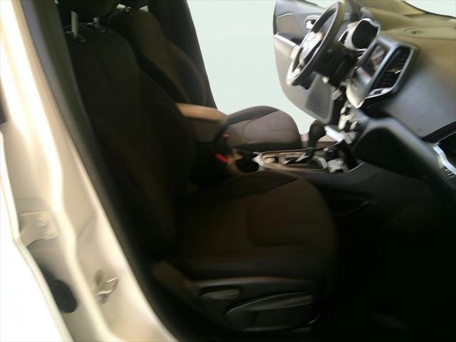 used 2020 Jeep Cherokee car, priced at $15,995
