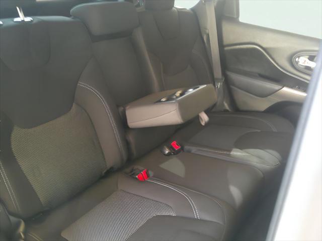 used 2020 Jeep Cherokee car, priced at $15,995