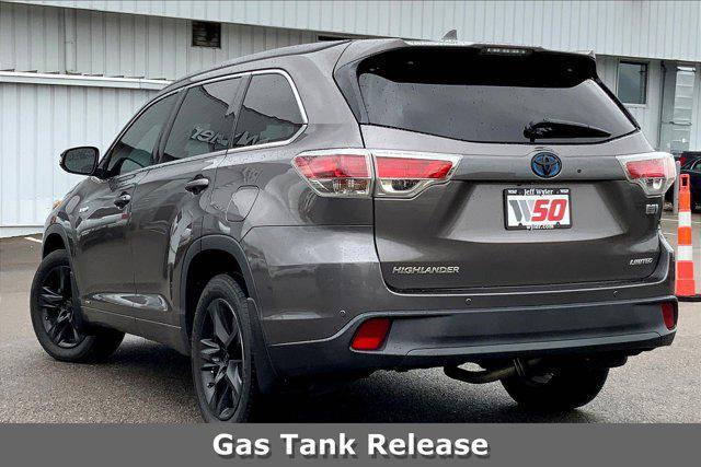 used 2016 Toyota Highlander Hybrid car, priced at $21,722