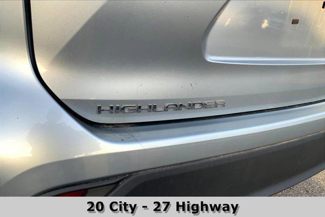 used 2021 Toyota Highlander car, priced at $31,477