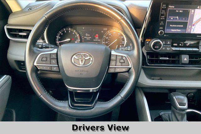 used 2021 Toyota Highlander car, priced at $31,477