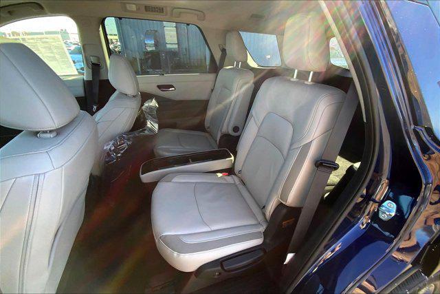 new 2025 Nissan Pathfinder car, priced at $47,592