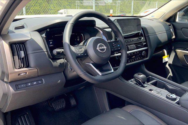 new 2024 Nissan Pathfinder car, priced at $48,353