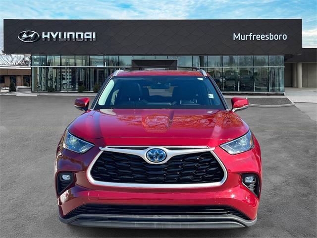 used 2022 Toyota Highlander Hybrid car, priced at $39,999