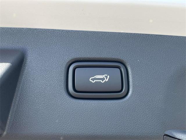 new 2025 Hyundai TUCSON Hybrid car, priced at $35,686