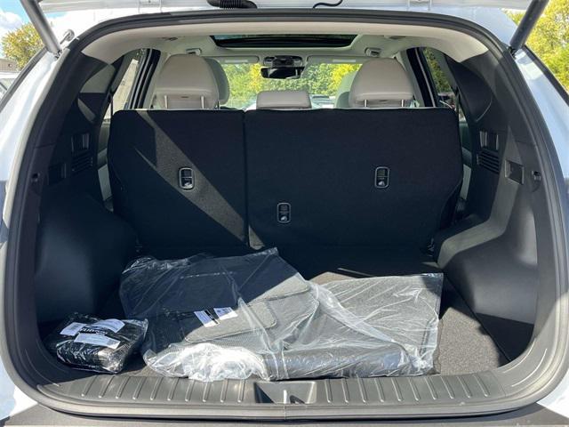 new 2025 Hyundai TUCSON Hybrid car, priced at $35,686