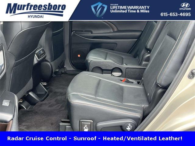 used 2015 Toyota Highlander Hybrid car, priced at $18,681