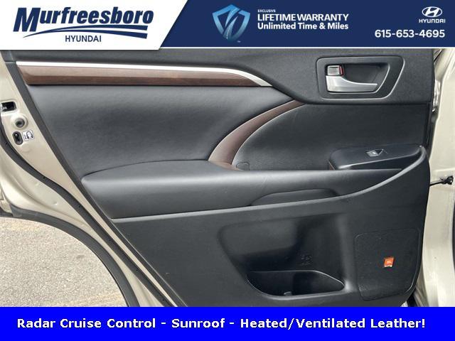 used 2015 Toyota Highlander Hybrid car, priced at $18,681