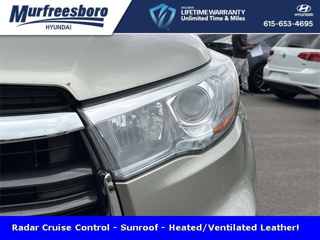 used 2015 Toyota Highlander Hybrid car, priced at $18,681