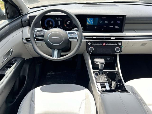 new 2025 Hyundai Tucson car, priced at $31,612