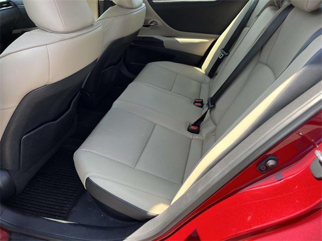 used 2020 Lexus ES 300h car, priced at $31,206