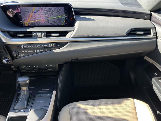 used 2020 Lexus ES 300h car, priced at $31,206