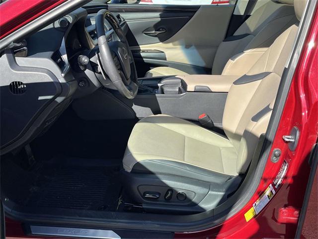 used 2020 Lexus ES 300h car, priced at $31,206