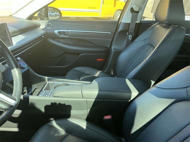 used 2025 Hyundai Sonata Hybrid car, priced at $31,125