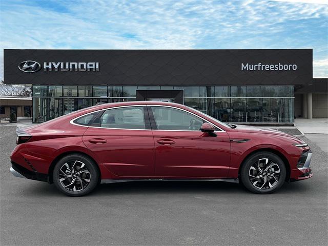 new 2024 Hyundai Sonata car, priced at $26,285