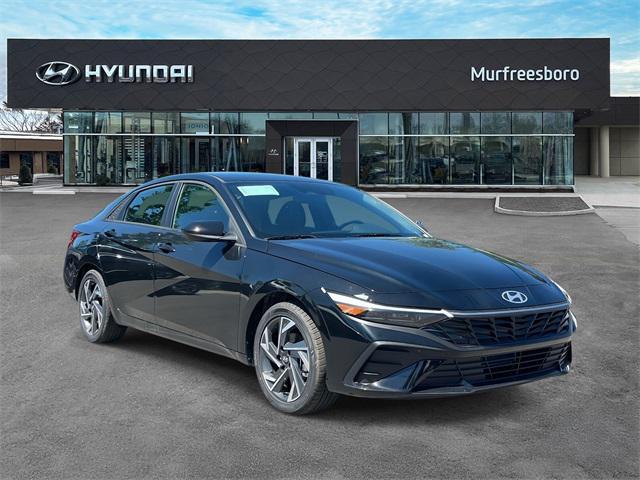 new 2025 Hyundai Elantra car, priced at $23,077