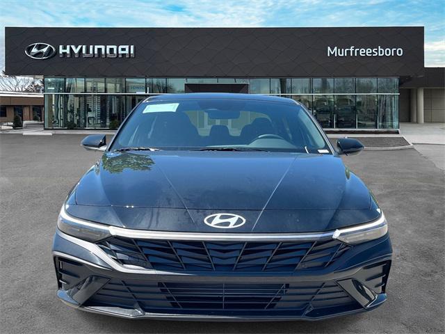 new 2025 Hyundai Elantra car, priced at $23,077