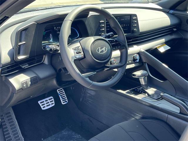 new 2025 Hyundai Elantra car, priced at $23,077