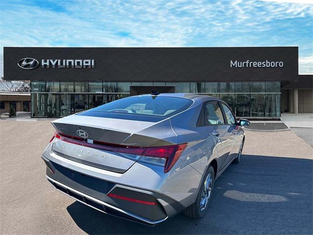 new 2024 Hyundai Elantra car, priced at $22,628