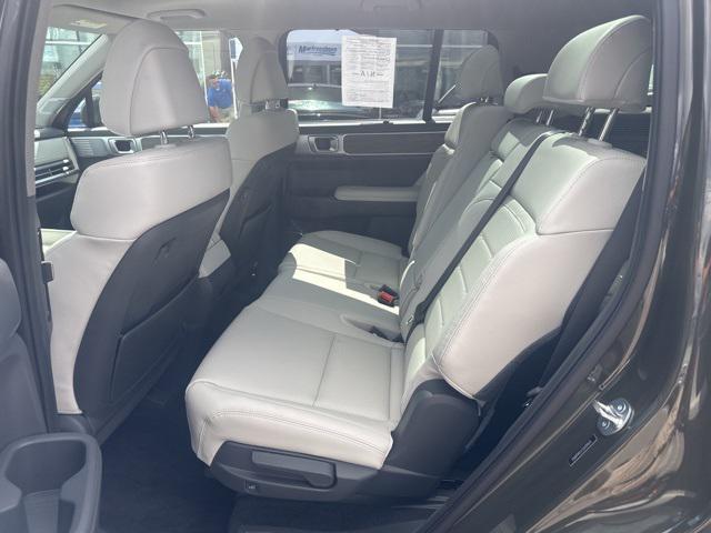 used 2025 Hyundai Santa Fe car, priced at $39,995