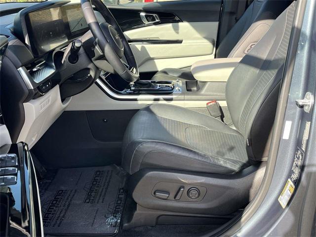 used 2023 Kia Carnival car, priced at $38,945