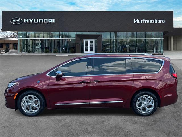 used 2021 Chrysler Pacifica Hybrid car, priced at $27,378